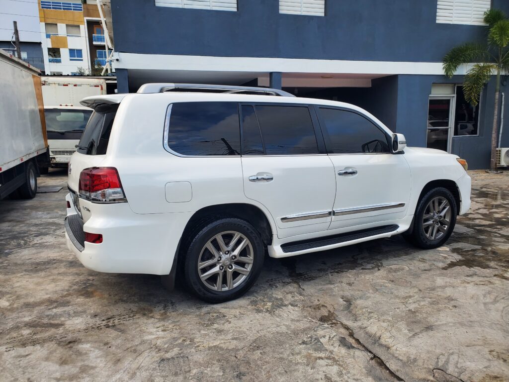 Lexus LX 570 2014