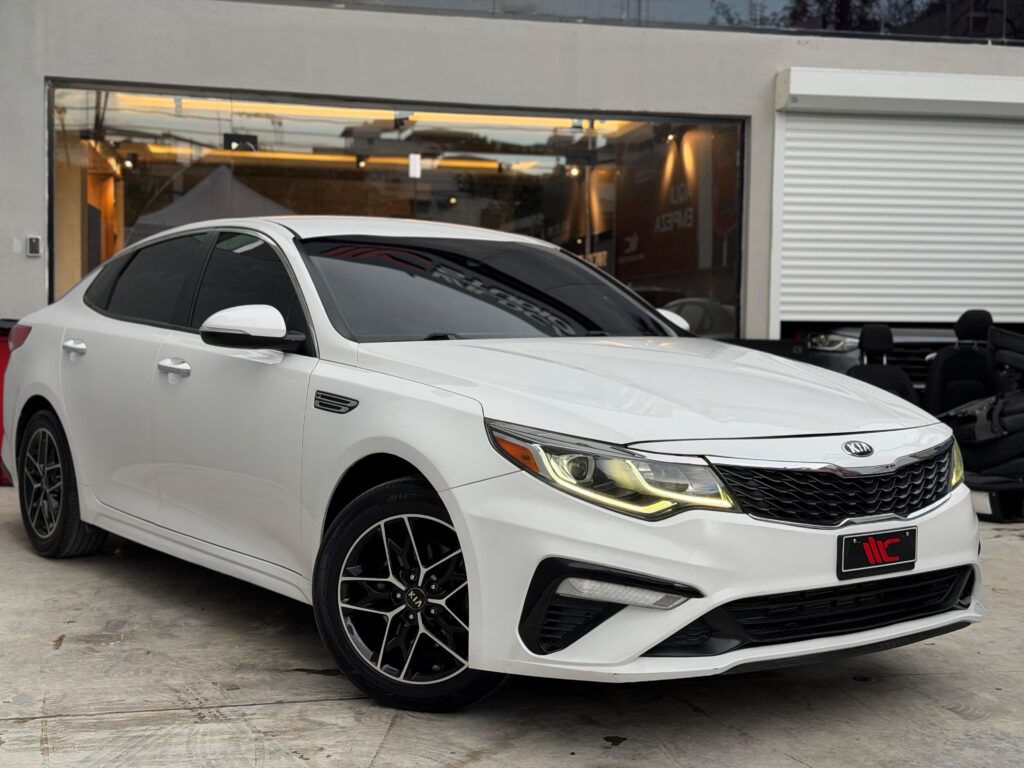 Kia Optima LX 2020