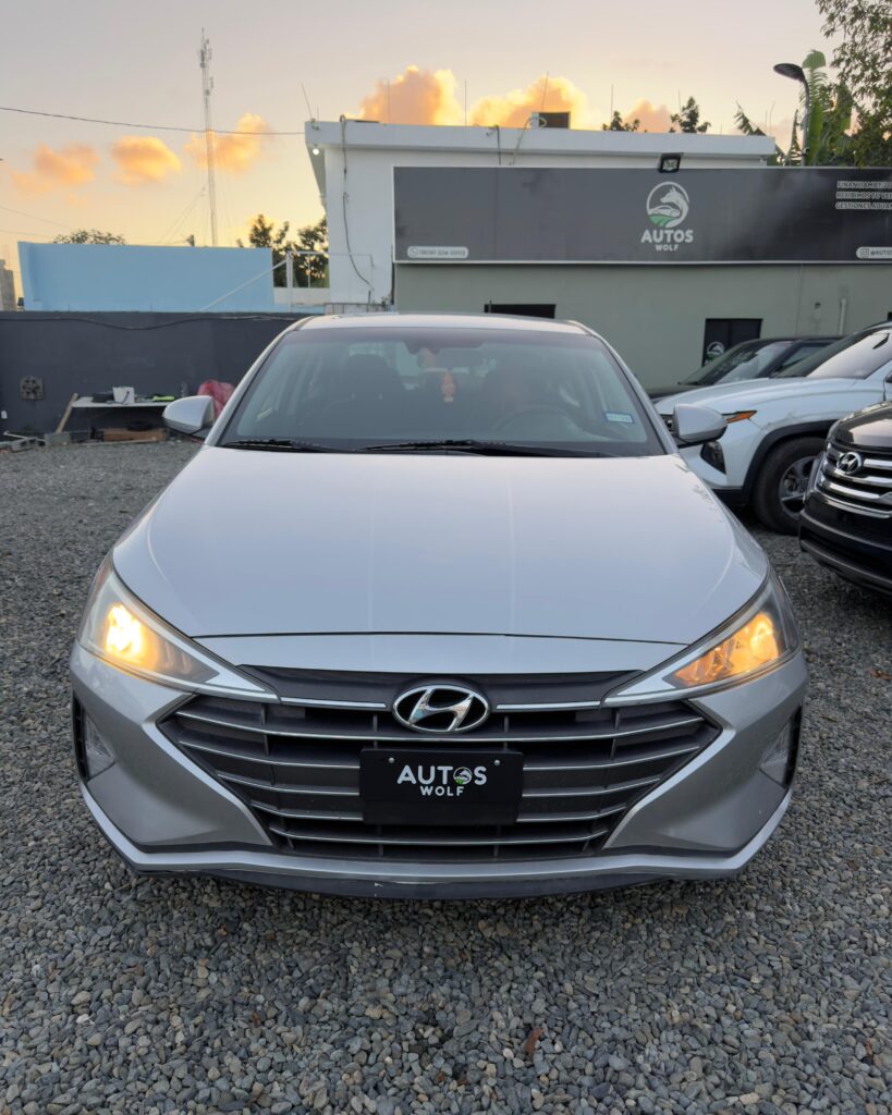 Hyundai Elantra SEL 2020