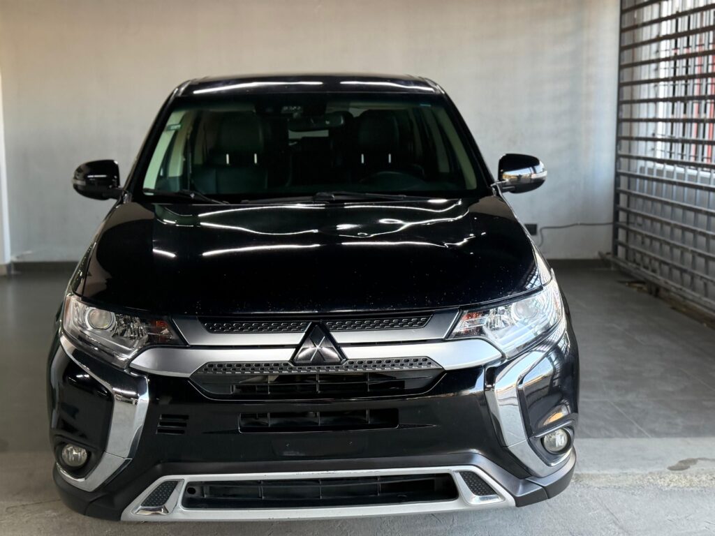 Mitsubishi Outlander SE 2020