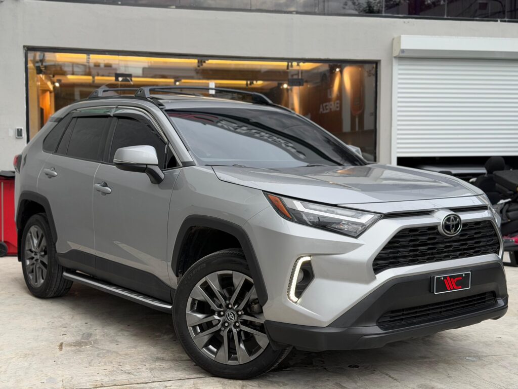 Toyota RAV4 XLE Premium 2022