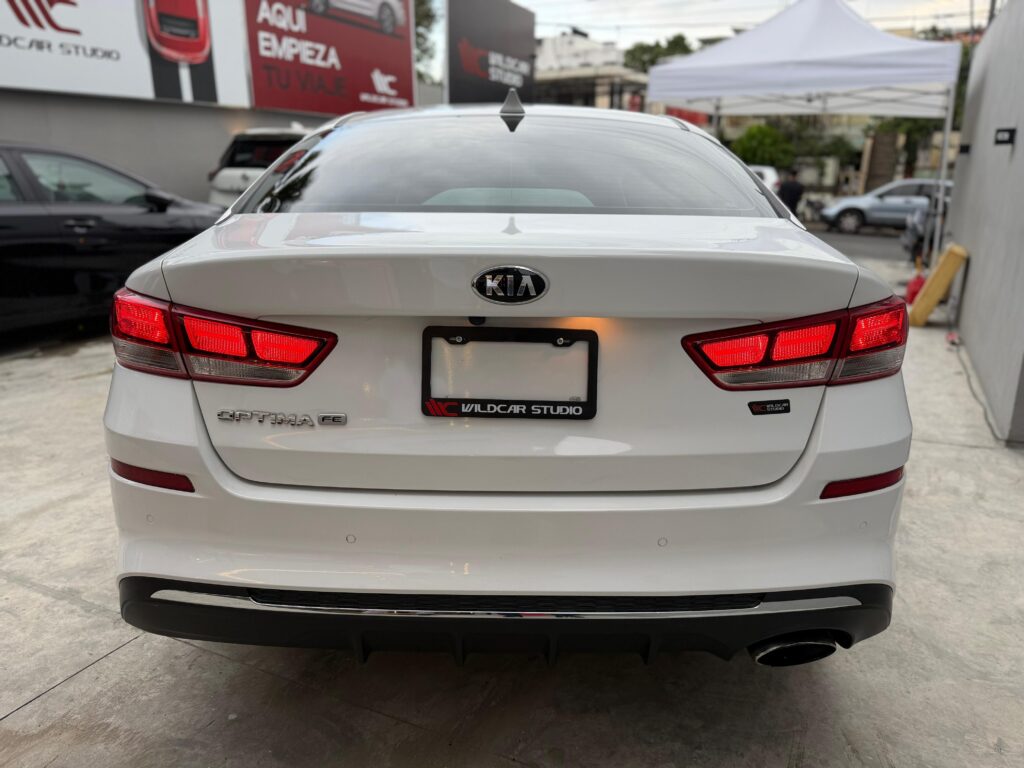 Kia Optima LX 2020