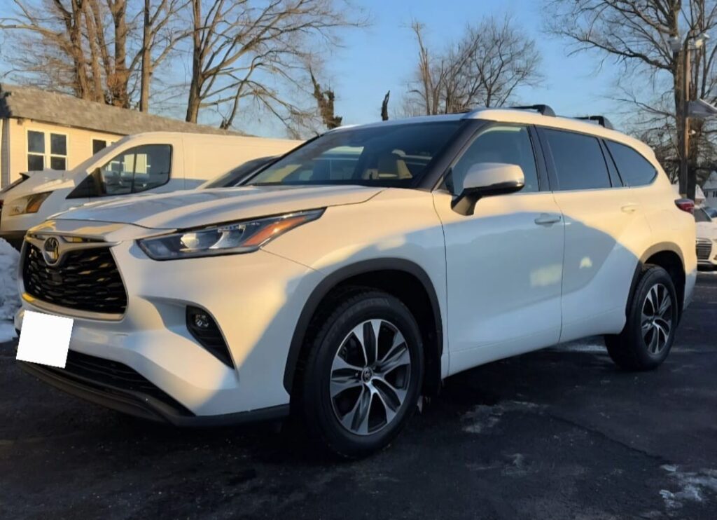Toyota Highlander XLE 2020