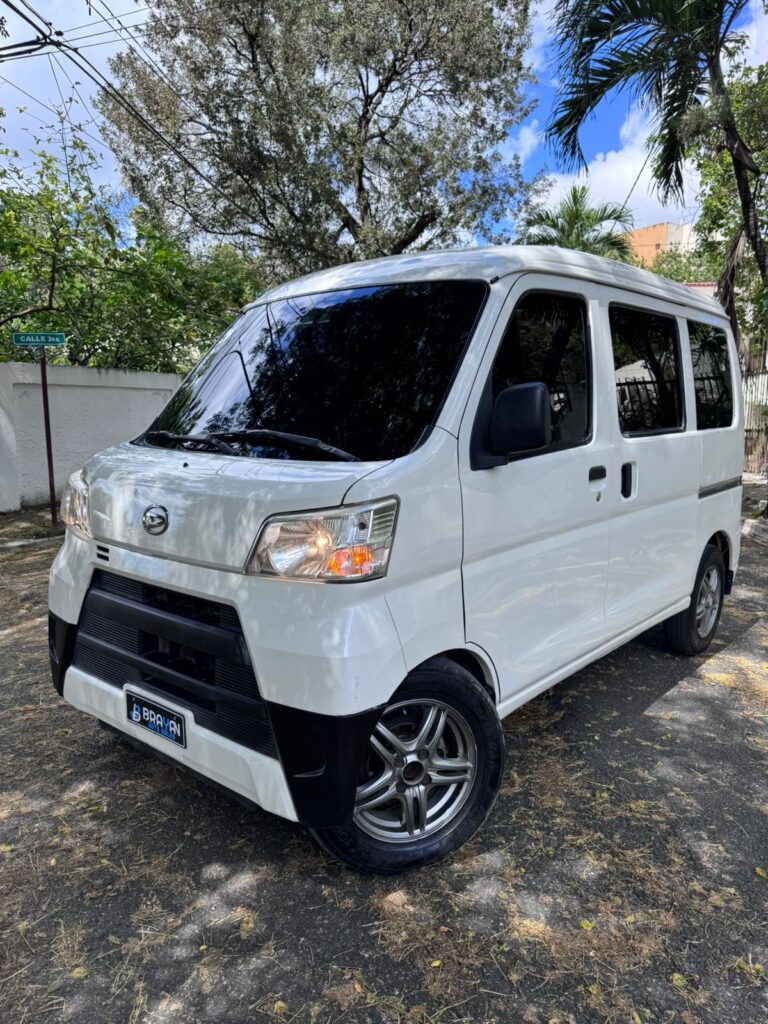 Daihatsu Hijet Cargo 2018