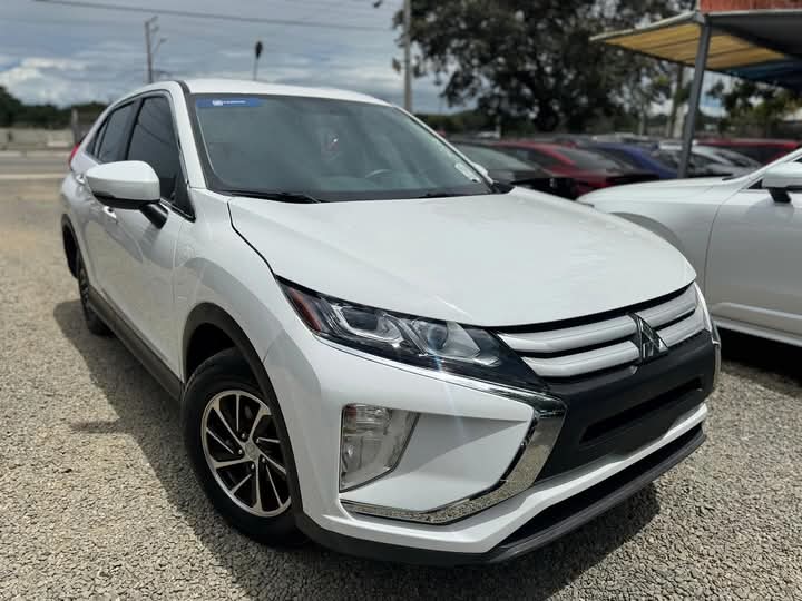 Mitsubishi Eclipse Cross ES 2020