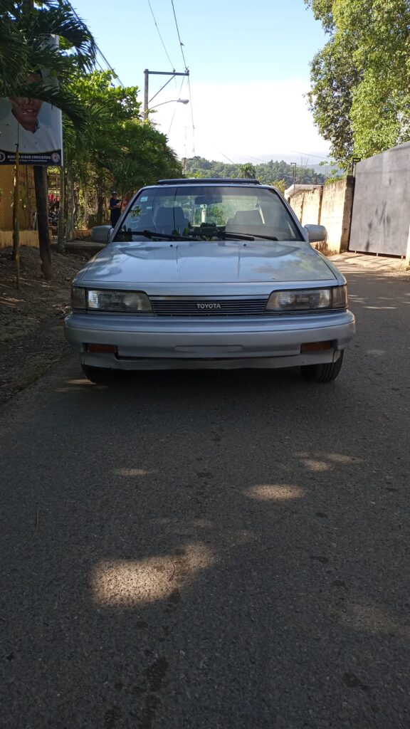 Toyota Camry LE 1987