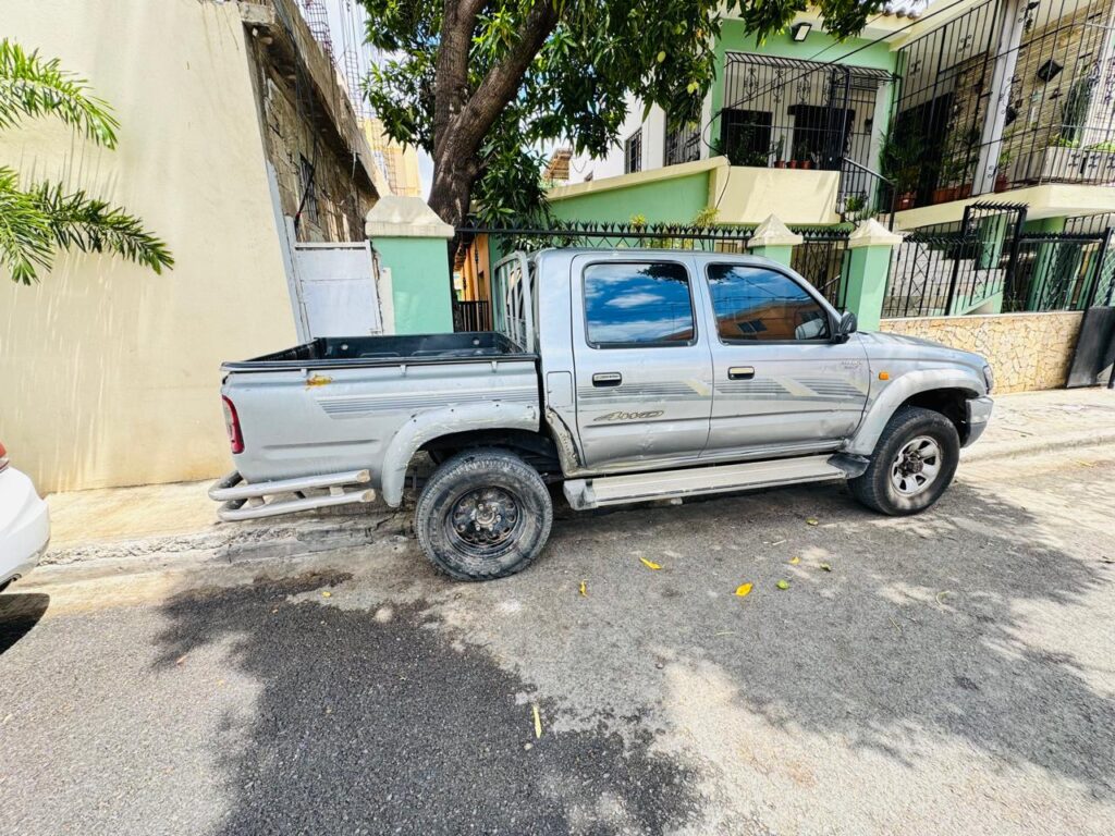 Toyota Hilux 2003