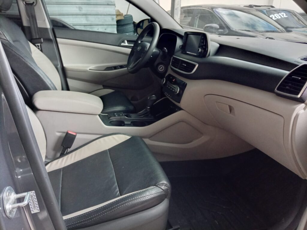 Hyundai Tucson SE 2021