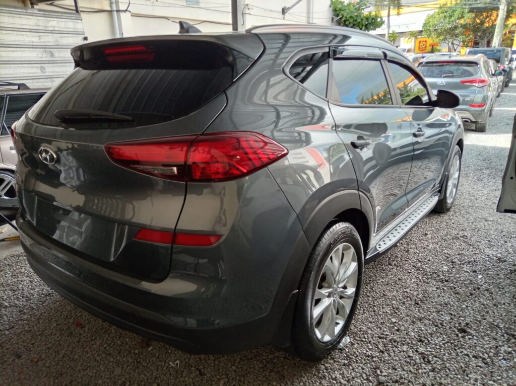 Hyundai Tucson SE 2021