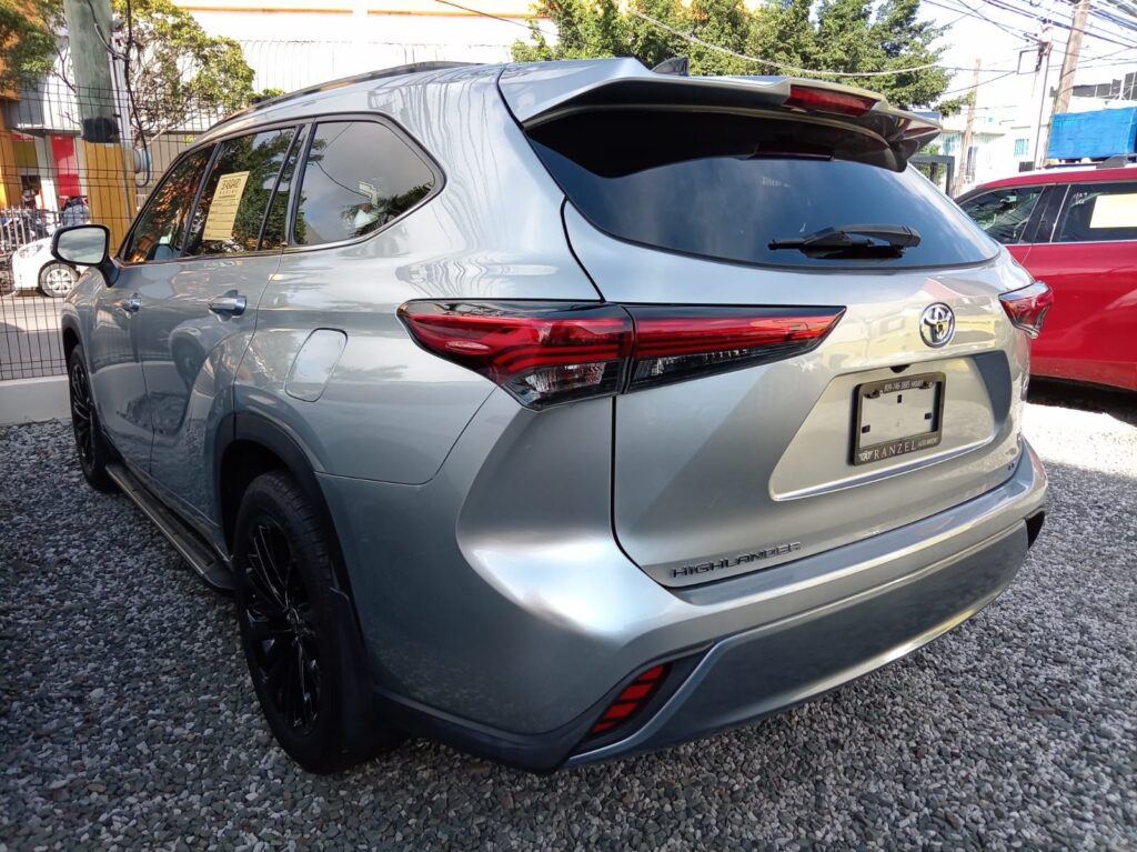 Toyota Highlander 2022