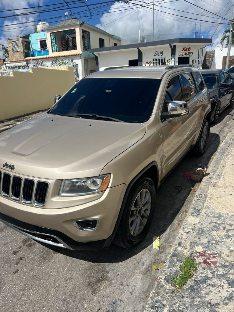 Jeep Grand Cherokee Laredo 2014