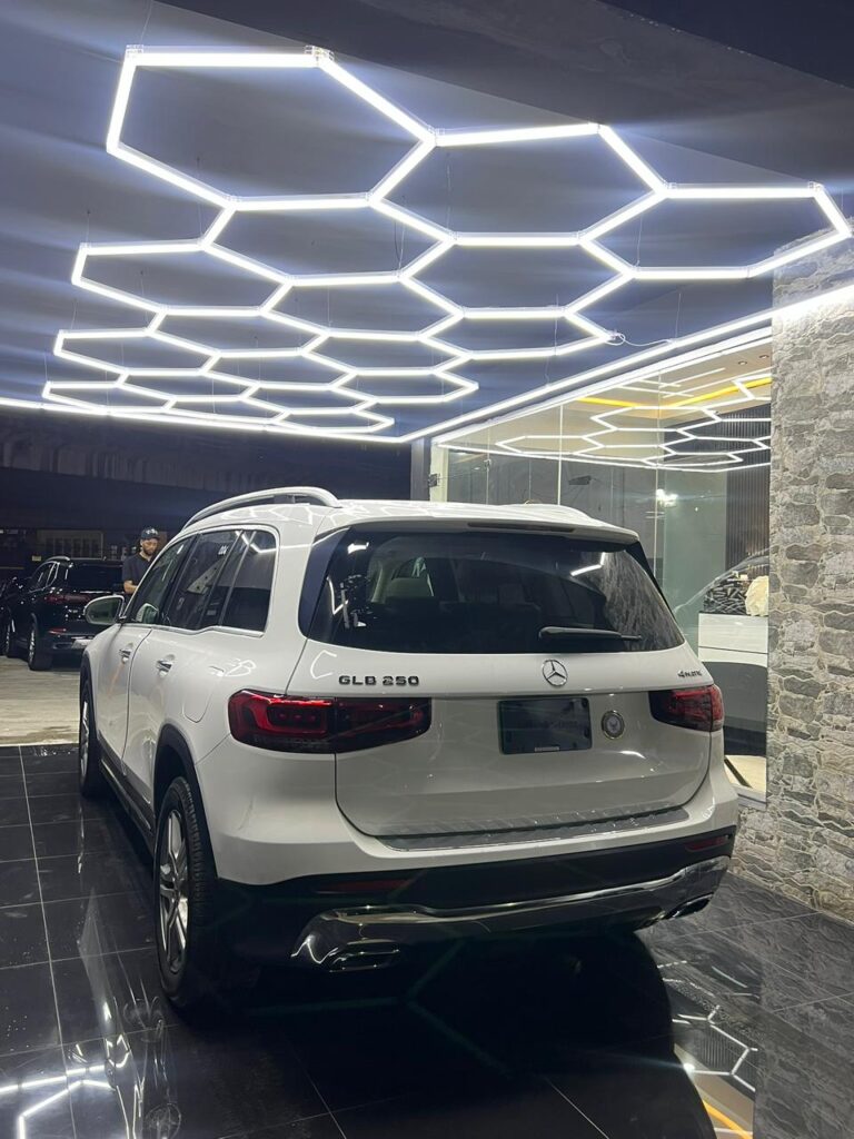 Mercedes-Benz GLB 200 2020