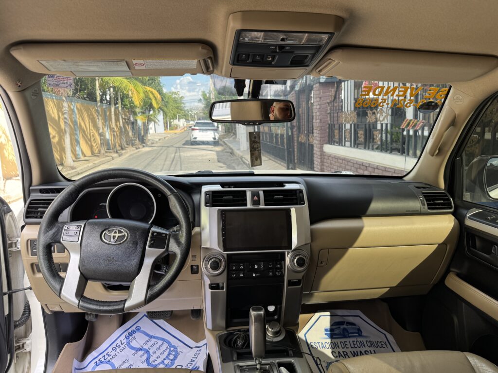 Toyota 4Runner Limited 2010