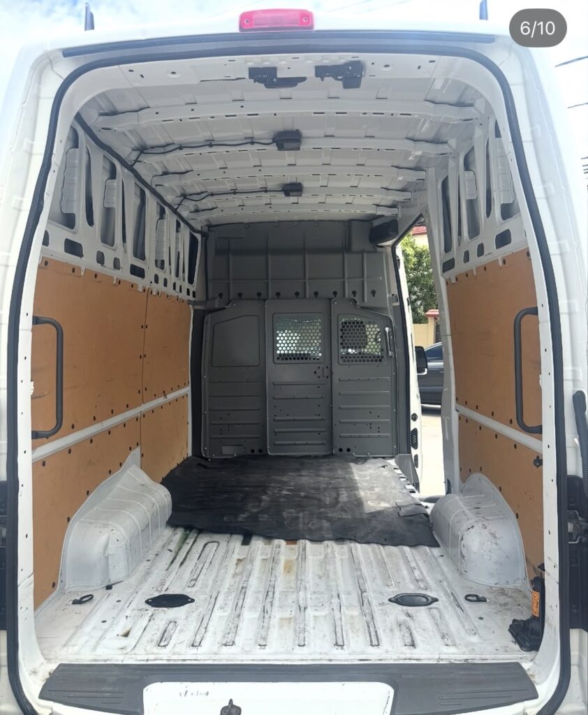 Nissan NV350 Caravan 2020