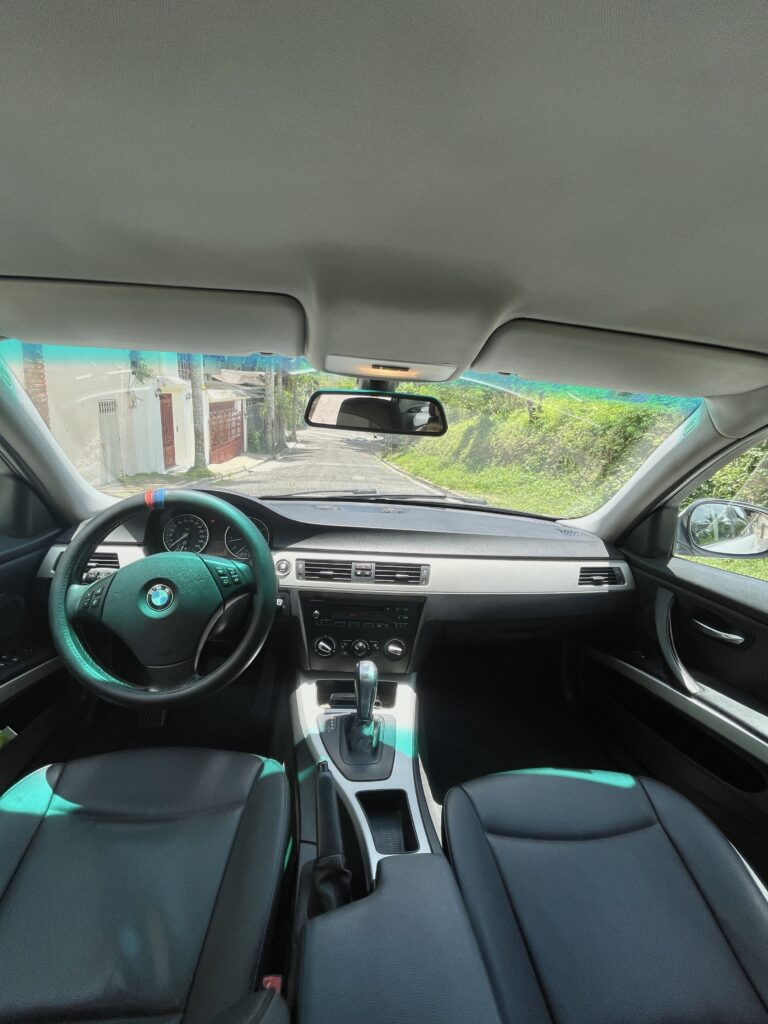 BMW Serie 3 318i 2011