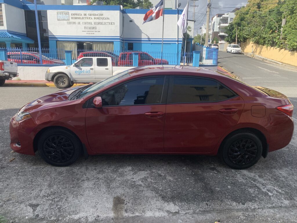 Toyota Corolla LE 2017