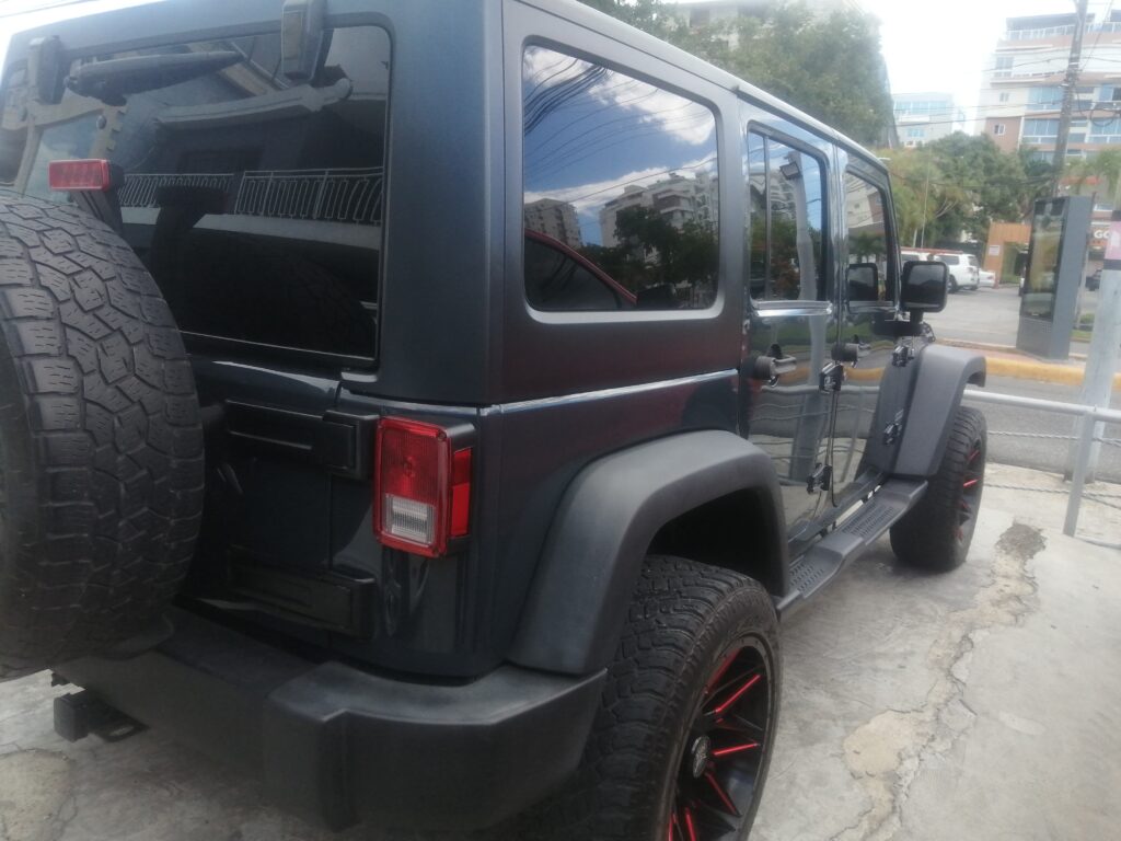 Jeep Wrangler Unlimited Sport 2018