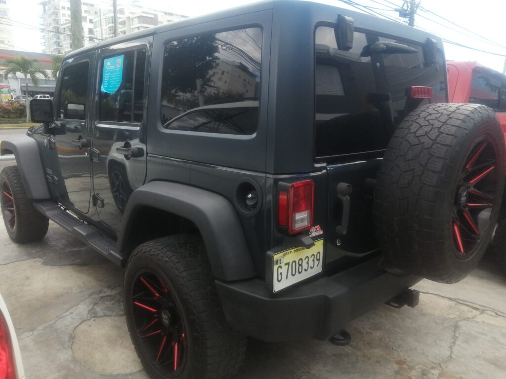 Jeep Wrangler Unlimited Sport 2018