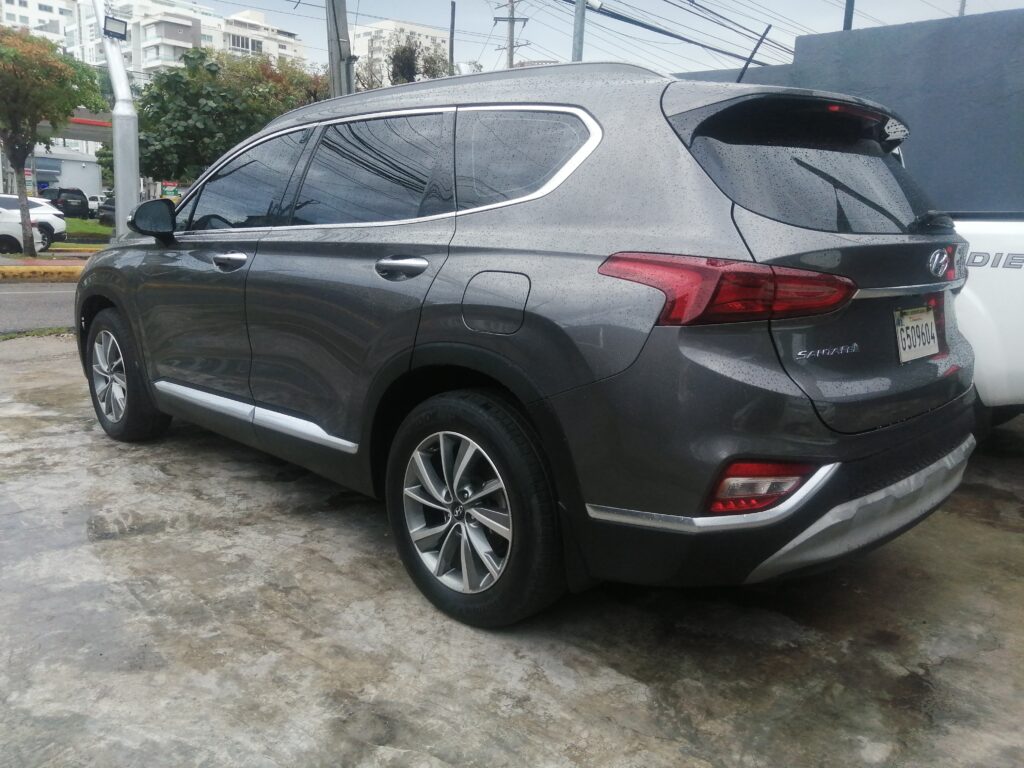 Hyundai Santa Fe Limited 2020
