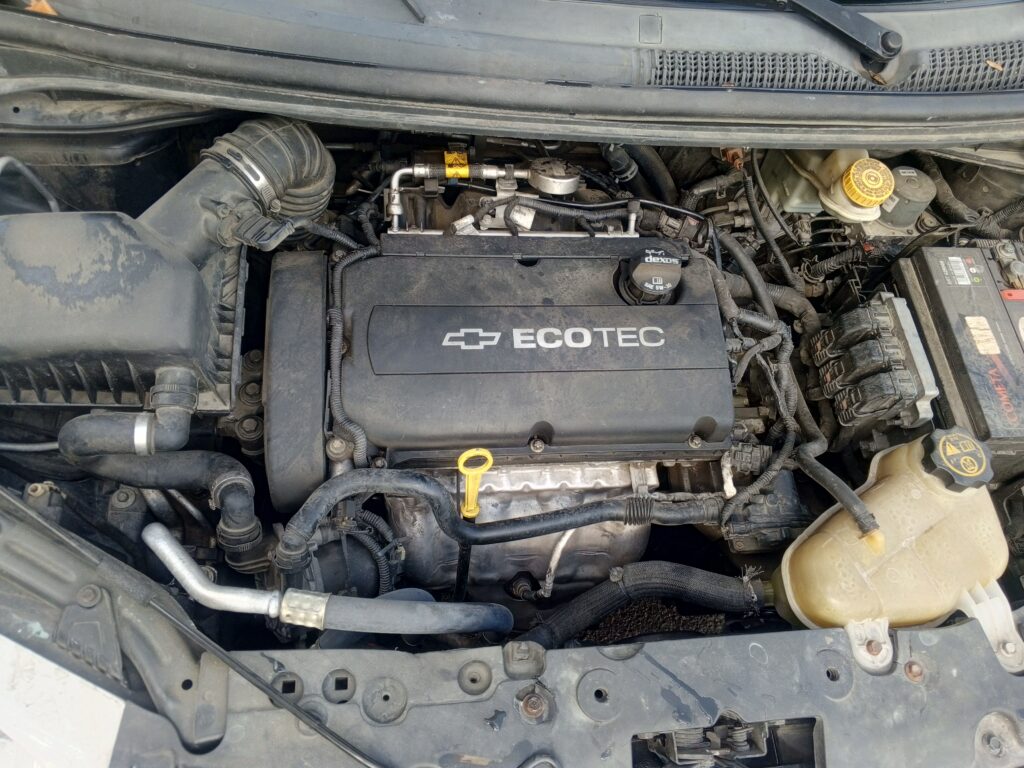 Chevrolet Sonic Rs lt 2015