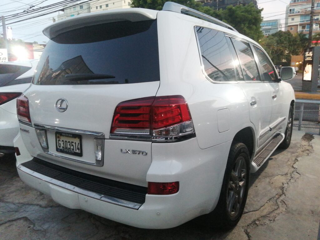 Lexus LX 570 2014