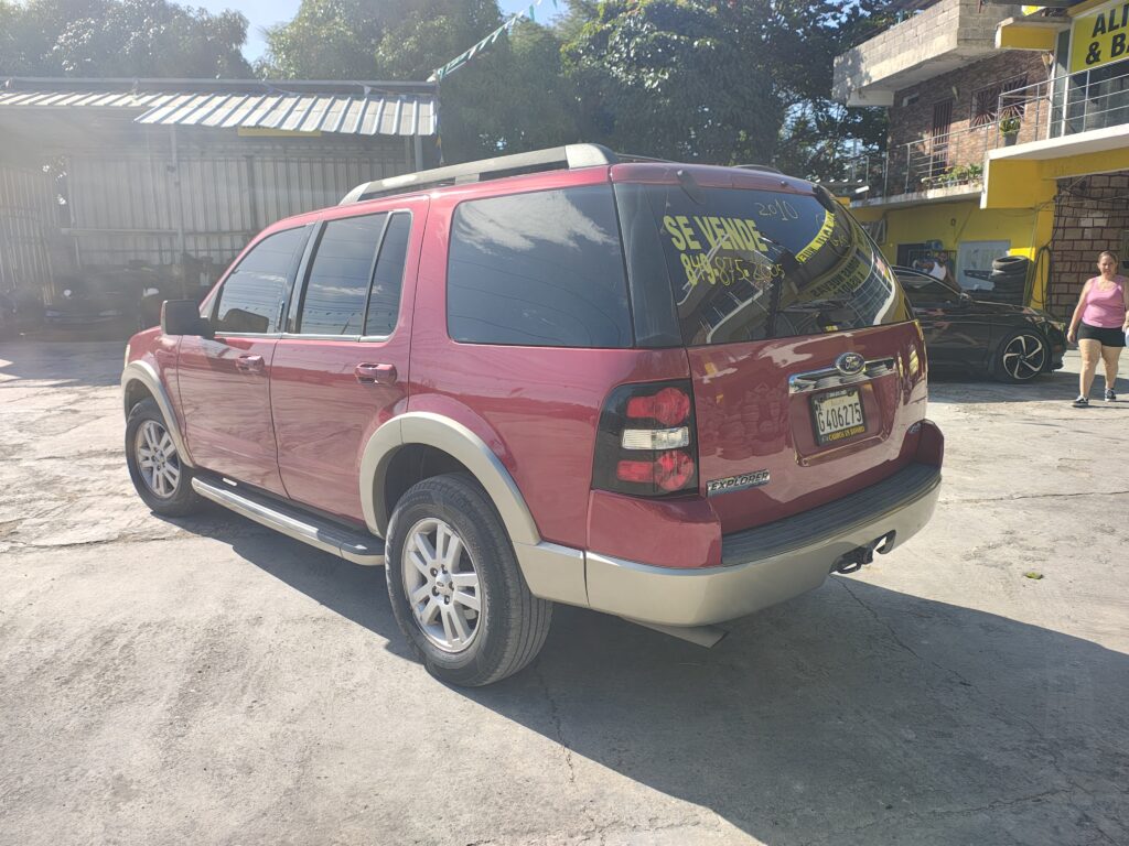 Ford Explorer Limited 2010