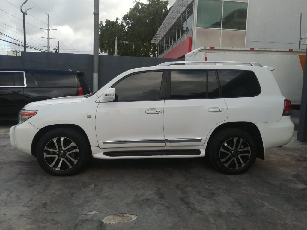 Toyota Land Cruiser VX 2008