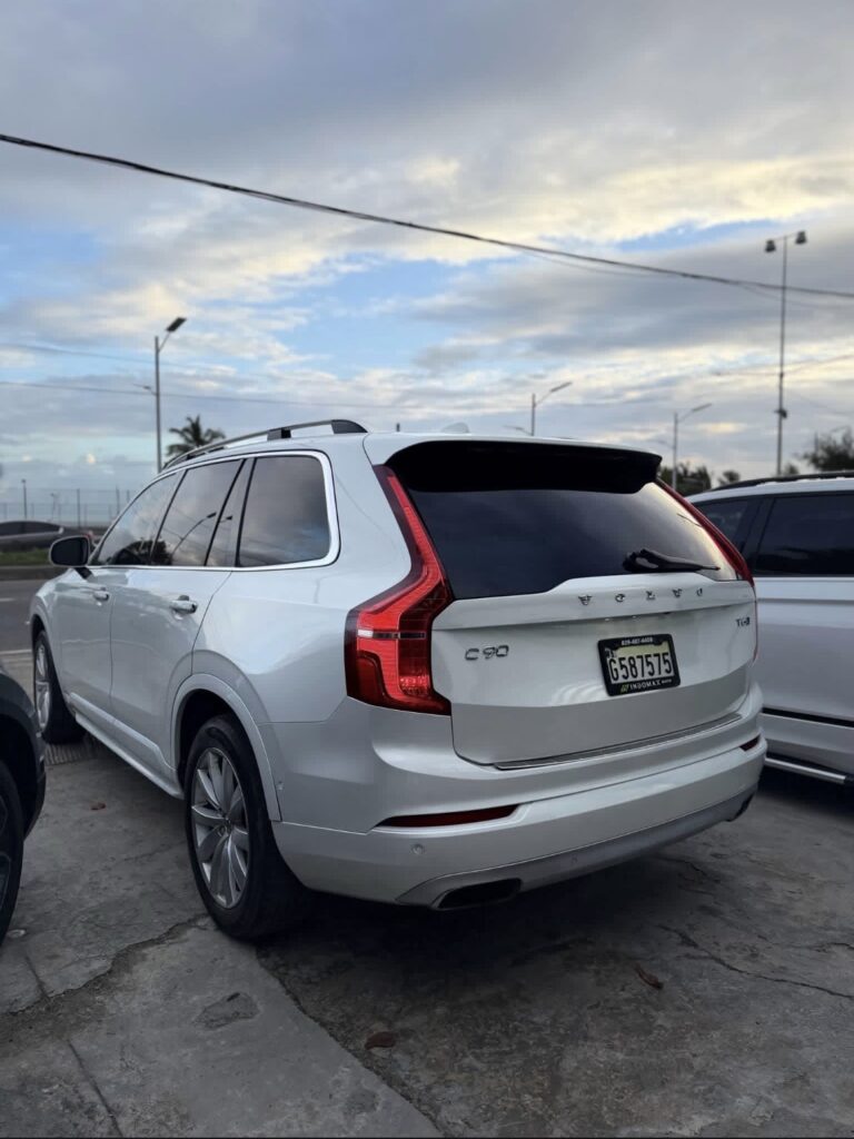 Volvo XC90 T6 momentum 2017