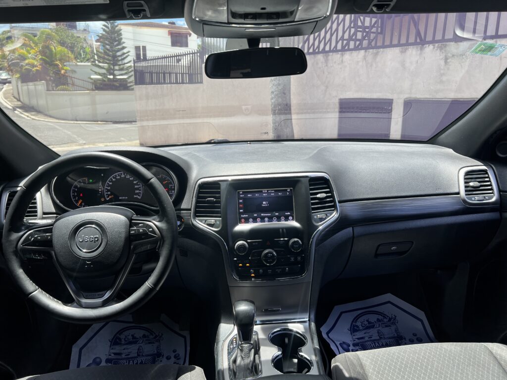 Jeep Cherokee Laredo 2019