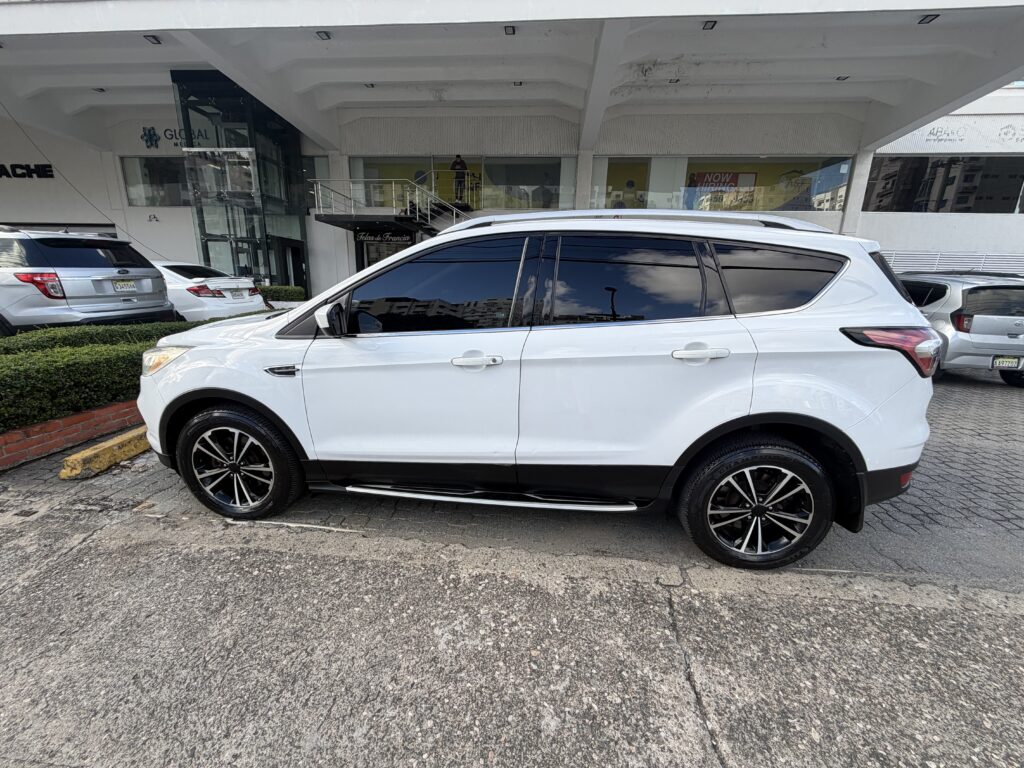 Ford Escape SE Ecoboost 2017