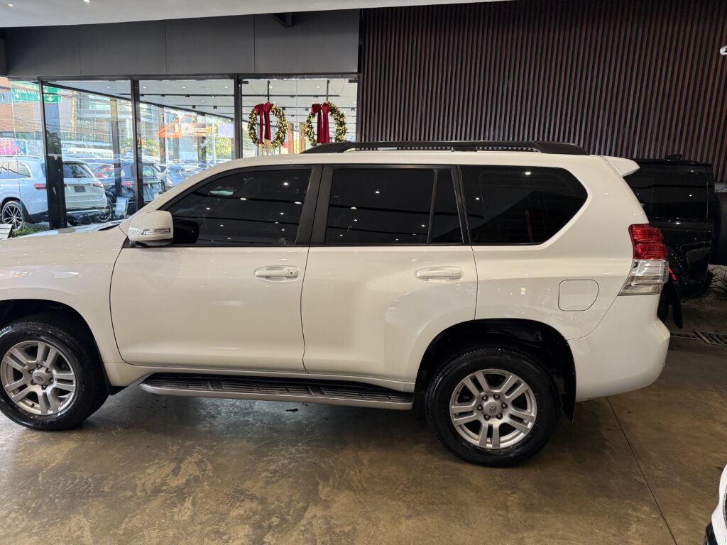 Toyota Land Cruiser Prado VX 2011