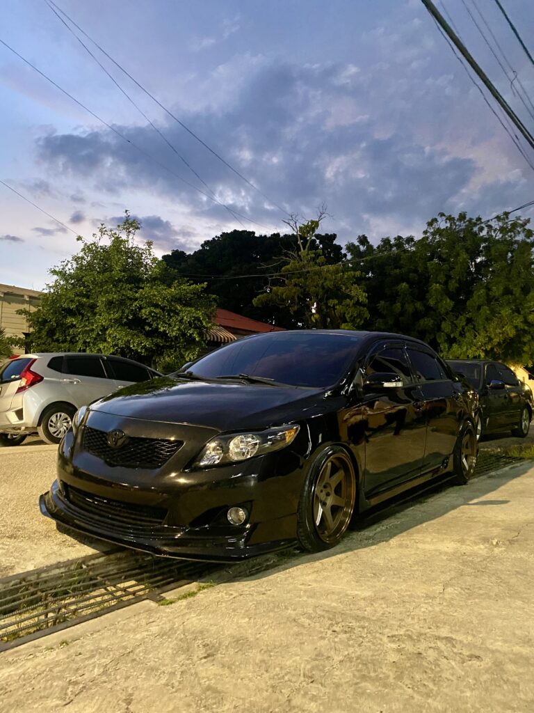 Toyota Corolla LE 2009