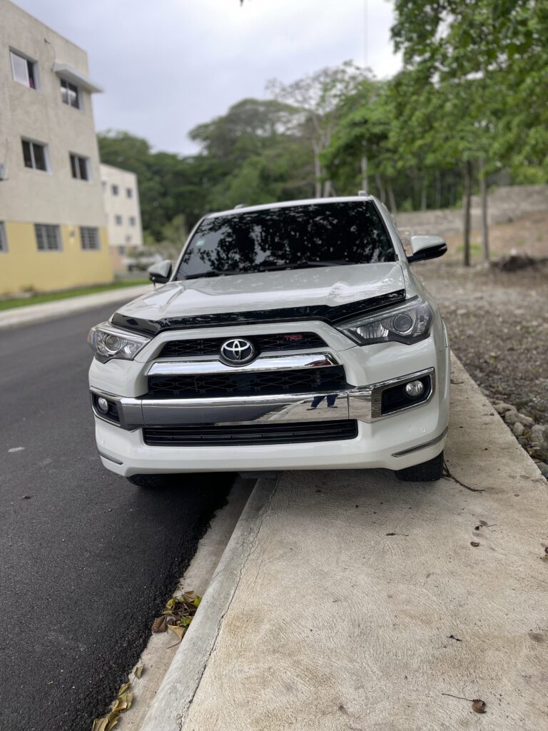 Toyota 4Runner Limited 2010