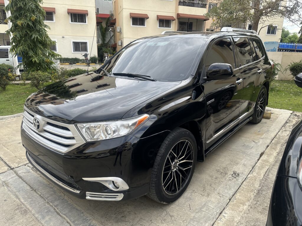 Toyota Highlander Limited 2012