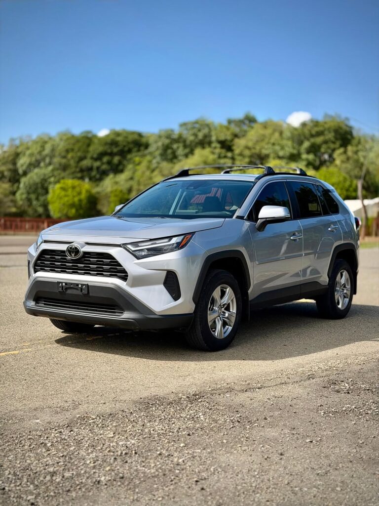 Toyota RAV4 XLE 2023
