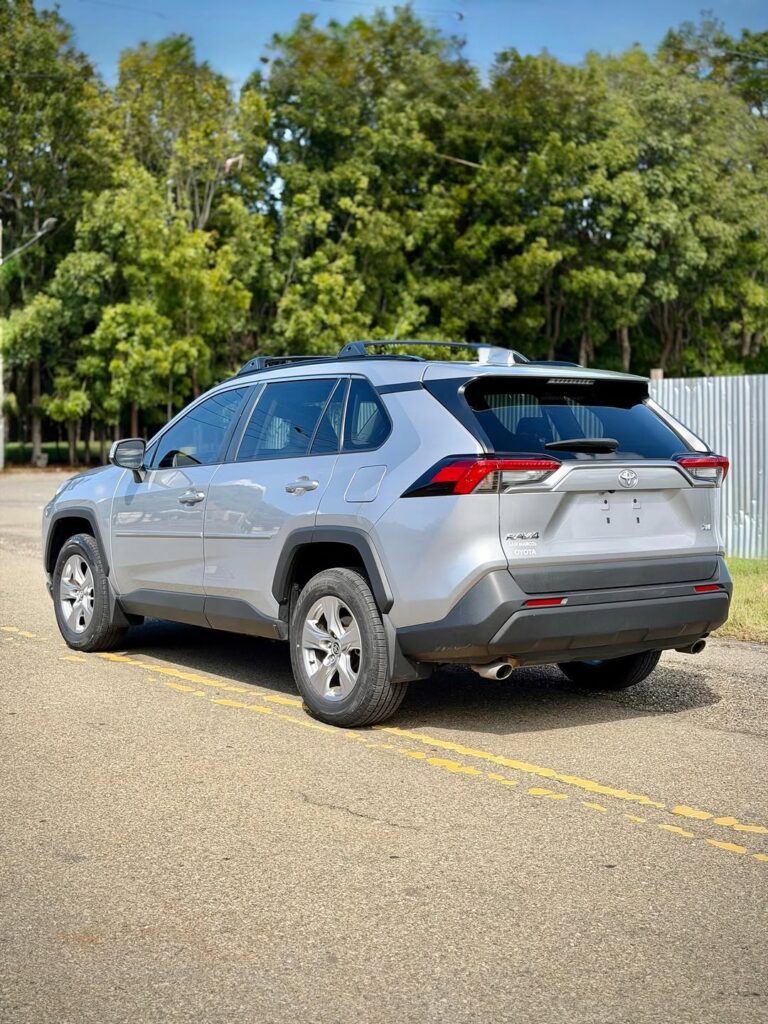 Toyota RAV4 XLE 2023