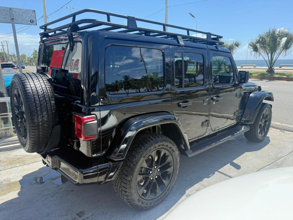 Jeep Wrangler Sahara 2021