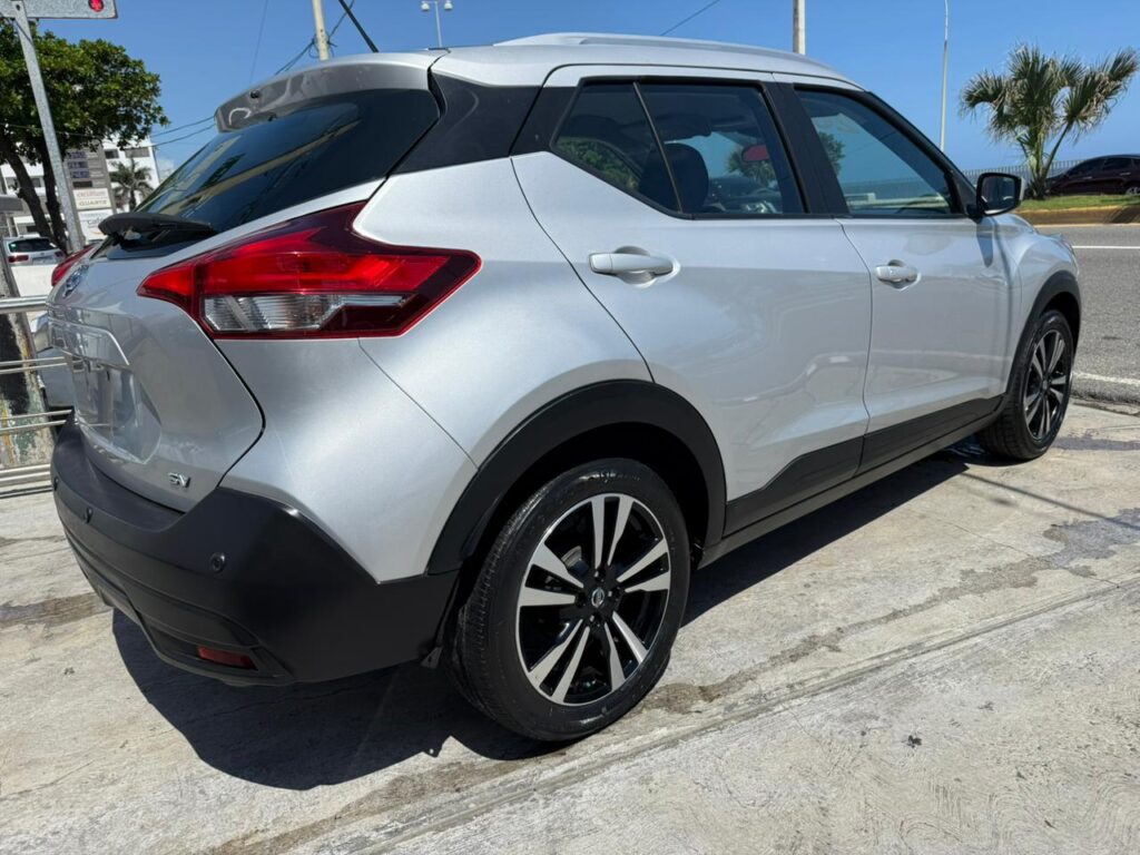 Nissan Kicks SV 2020