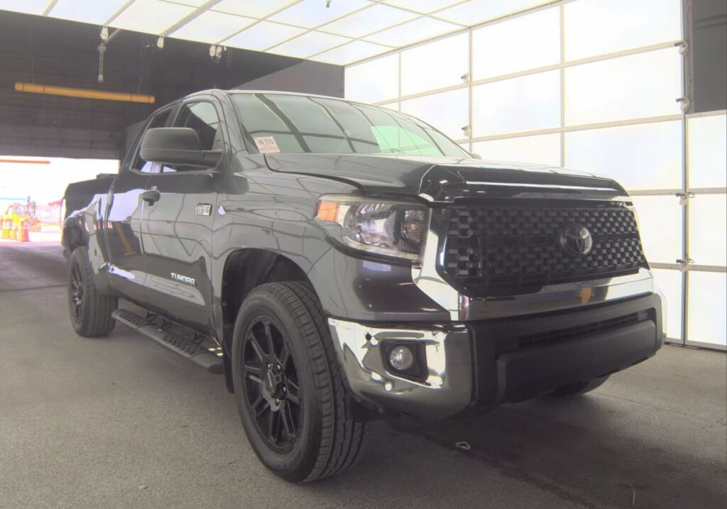 Toyota Tundra SR5 2021