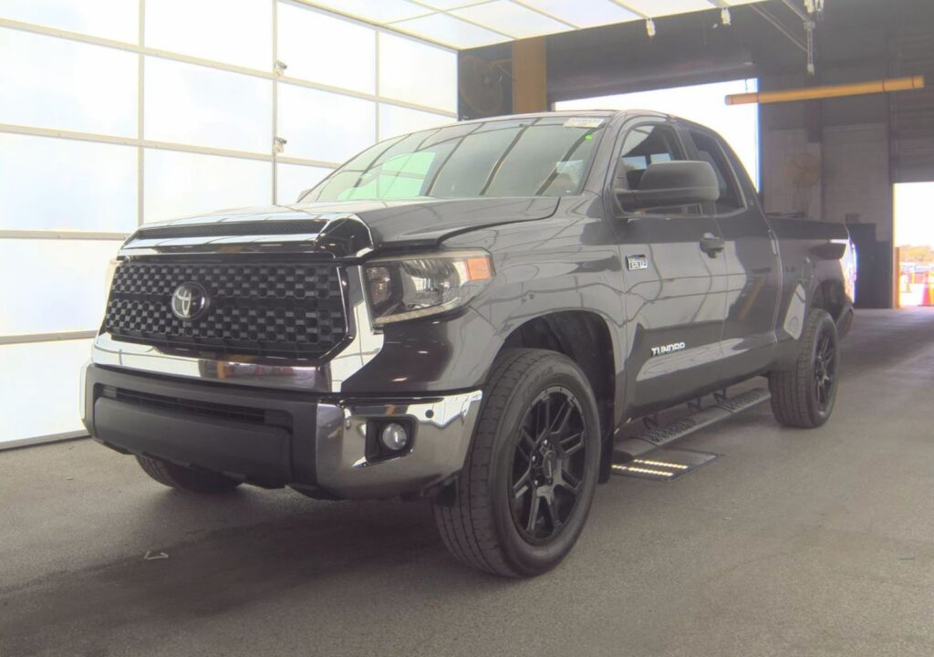 Toyota Tundra SR5 2021