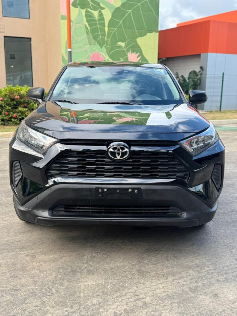 Toyota RAV4 LE 2022