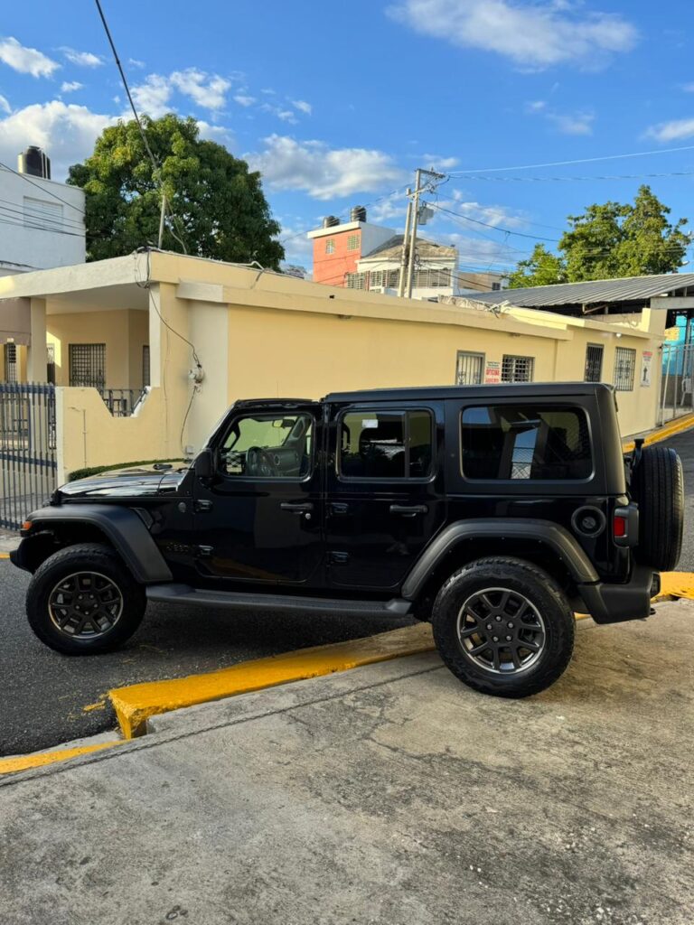 Jeep Wrangler Unlimited Sport 2022