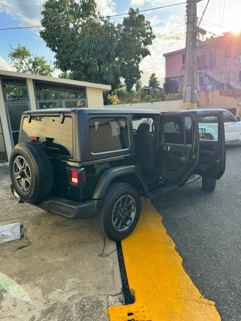 Jeep Wrangler Unlimited Sport 2022