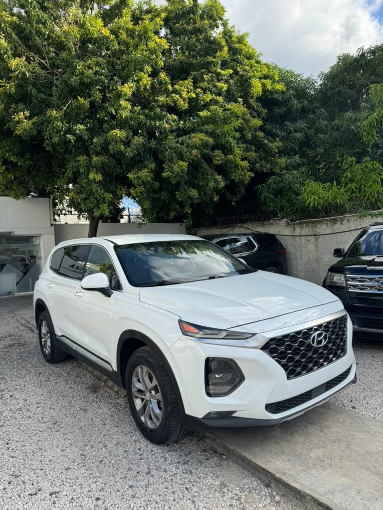 Hyundai Santa Fe SEL 2020