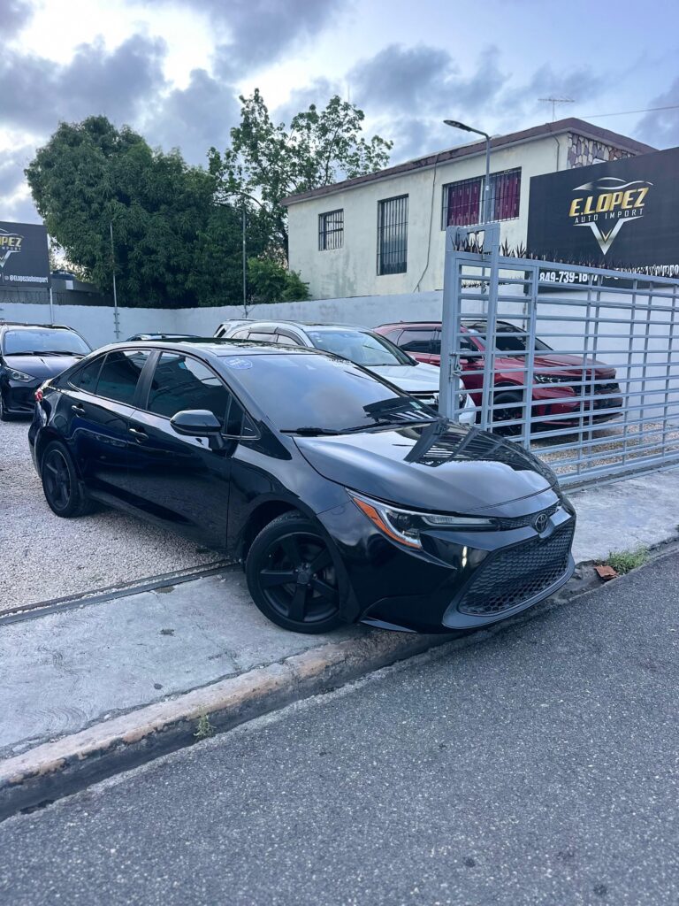 Toyota Corolla LE 2021