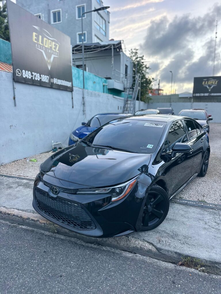 Toyota Corolla LE 2021