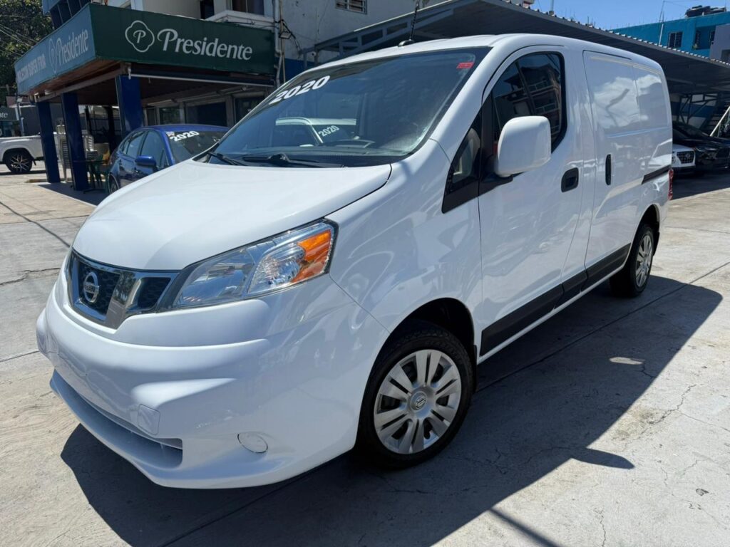 Nissan NV200 2020