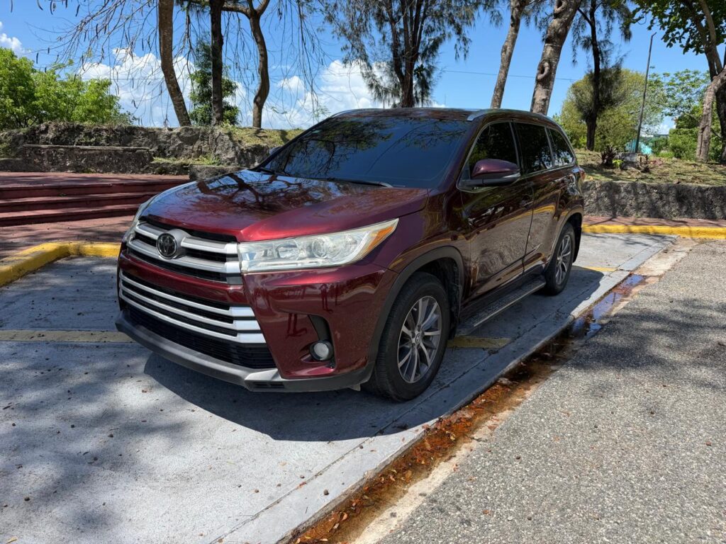Toyota Highlander XLE 2017