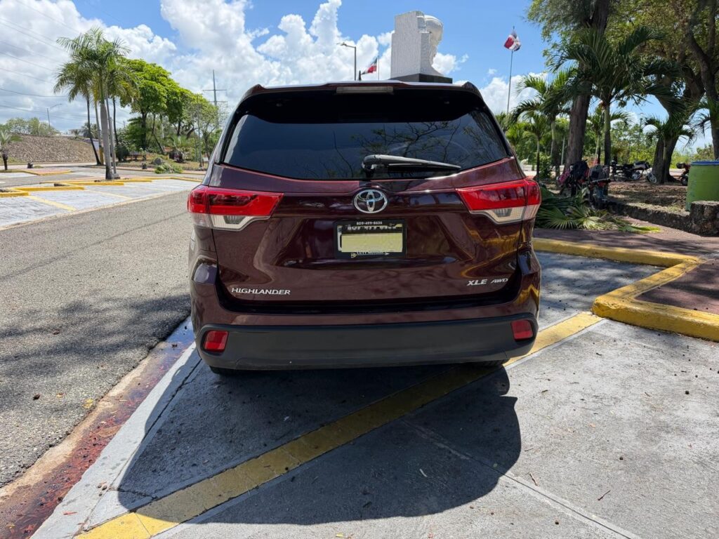 Toyota Highlander XLE 2017