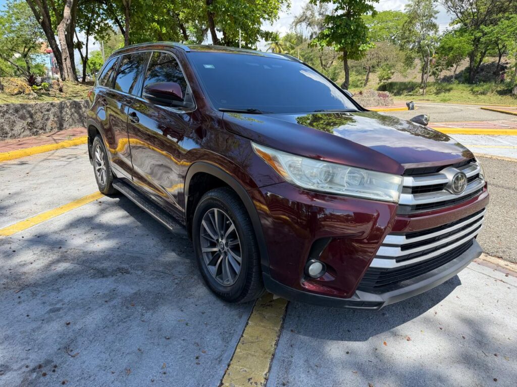 Toyota Highlander XLE 2017